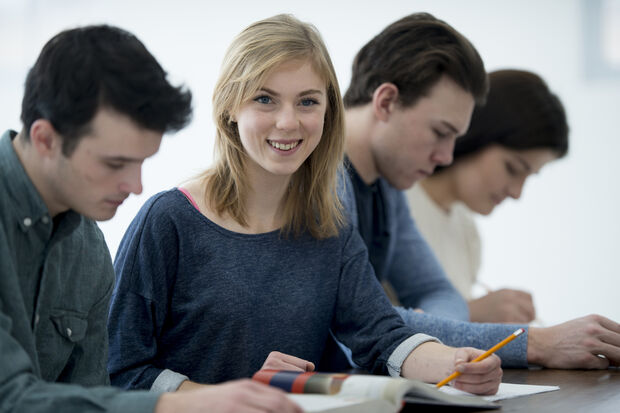 Sluwe studenten maken het duur om DUO-rente op nul te zetten
