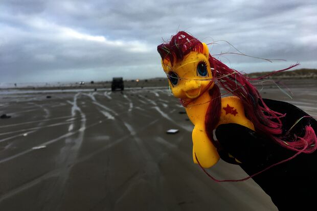 Prof Talk | Toys afloat at sea