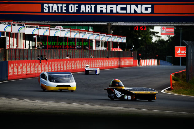 Stella Era rijdt 24 uur op circuit Zolder