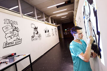 Niels Vertegaal aan het werk. Foto | Bart van Overbeeke