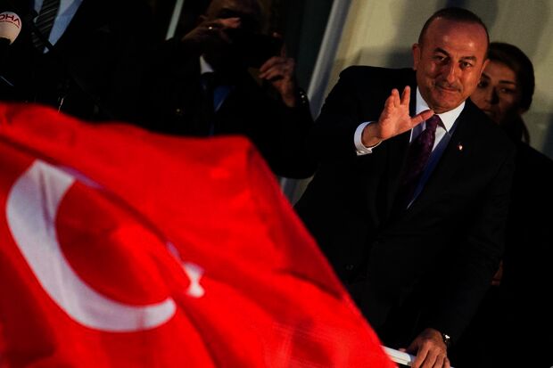 Nog ruim drieduizend Turkse docenten thuis na coup