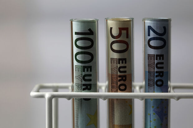 KNAW: Give researchers working capital of half a billion euros