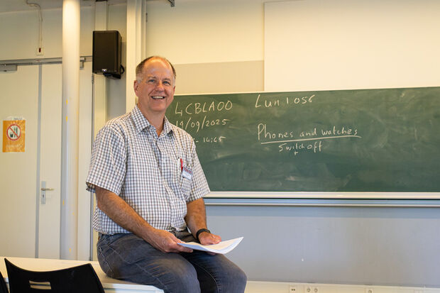 Behind the Scenes | Roelof de Gruyter, exam proctor