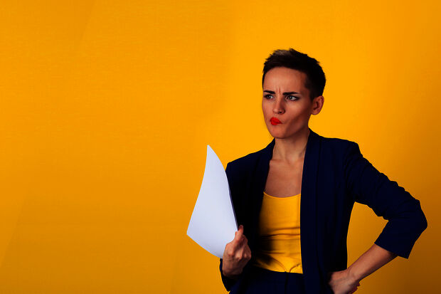 Dubious contracts for PhD students: big differences between universities
