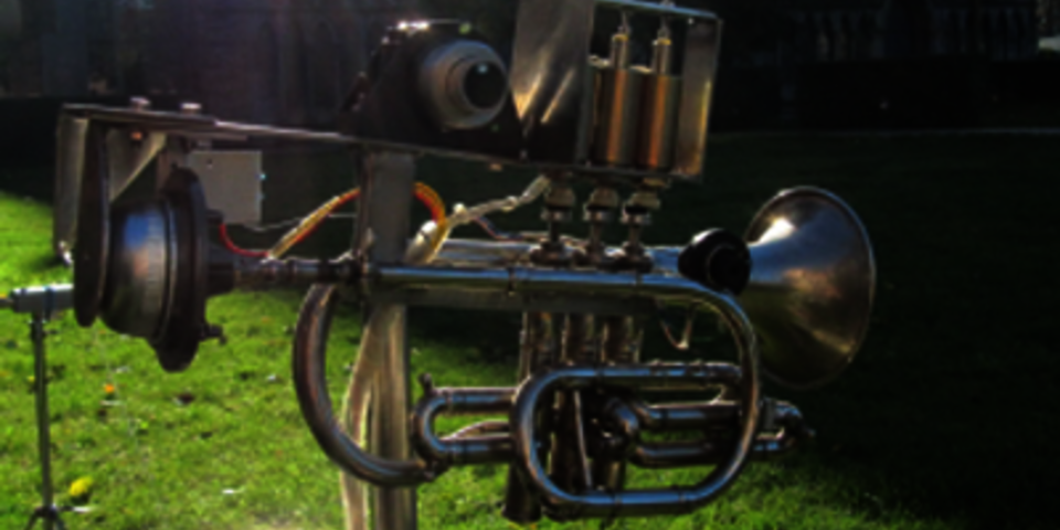 Een van de 'leden' van muziekgezelschap Logos uit Gent.
