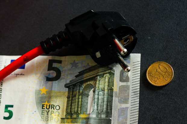 Once again students win lawsuit over energy allowance