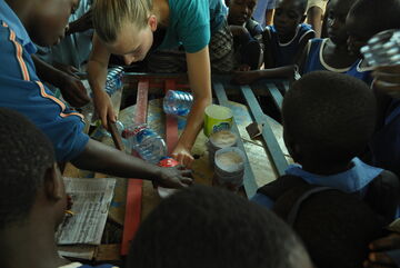 Philemonne Jaasma aan het werk in Ghana.