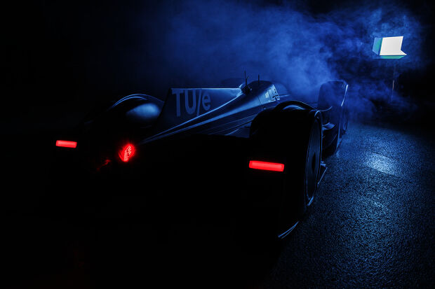 InMotion wants to tackle charging time with new racing car