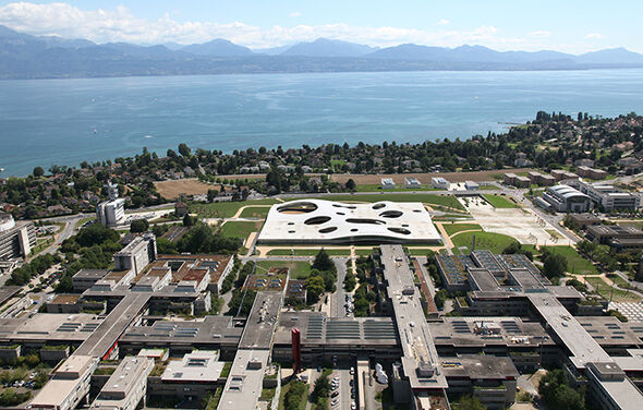 Het Rolex Learning Center op de campus van EPFL. Foto | Alain Herzog Het Rolex Learning Center op de campus van EPFL. Foto | Alain Herzog