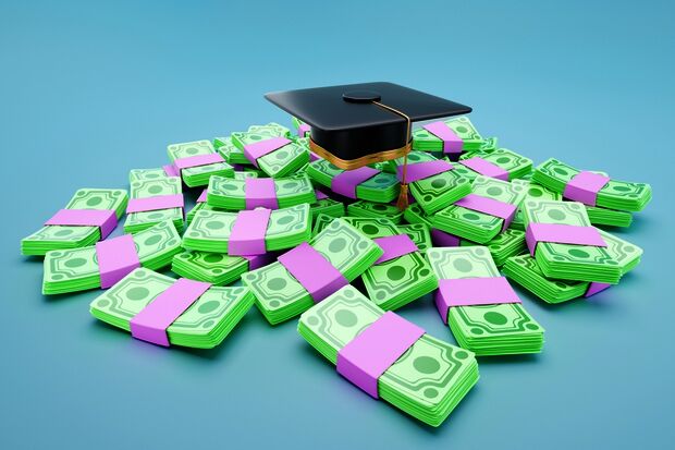 Record: tuition fees rise by more than 200 euros