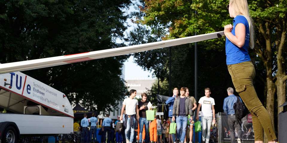 Je kon niet zomaar om zweefvliegclub ZES heen. Foto | Bart van Overbeeke