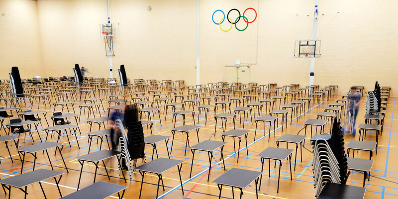 De opbouw in het sportcentrum Foto | Bart van Overbeeke