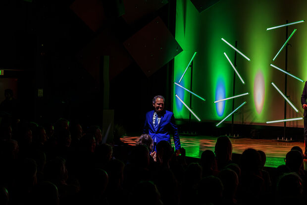Smits pleit voor transparantie en verbinding bij afscheid