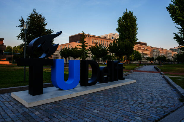Former TU/e administrator advises Delft to grow