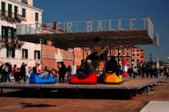 Go check out or experience this bumpercar ballet at Strijp-S one of these days.