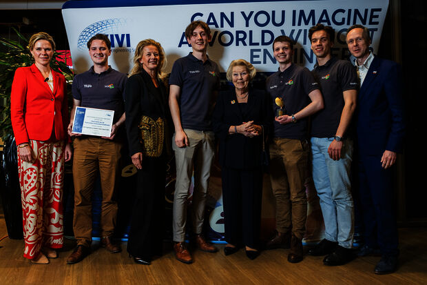 Student team Solid wins award for innovative hydrogen storage