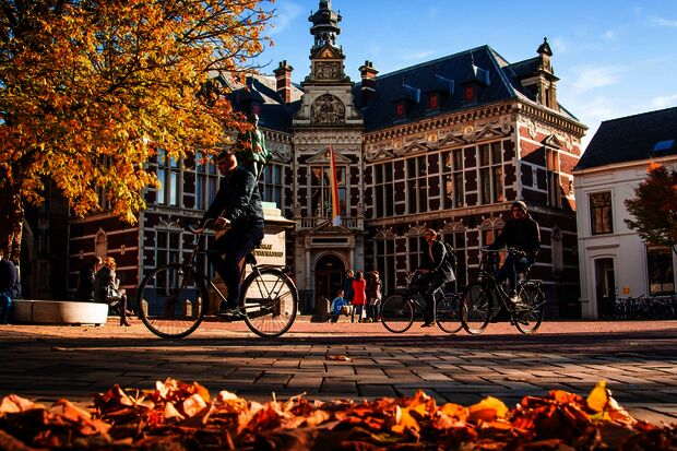 Utrecht University wants to dismiss professor for inappropriate behaviour