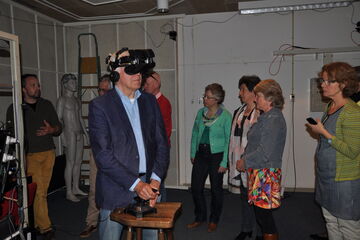 Decanen in het Virtual Reality Lab