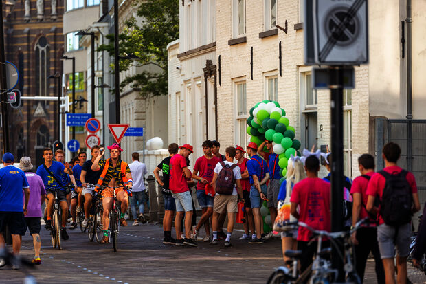 Intro 2022 | Exploring the city of Eindhoven by bike