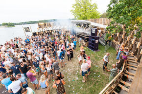 Het 'palletpodium' op Extrema Outdoor. Foto | Bart van Eijden Het 'palletpodium' op Extrema Outdoor. Foto | Bart van Eijden