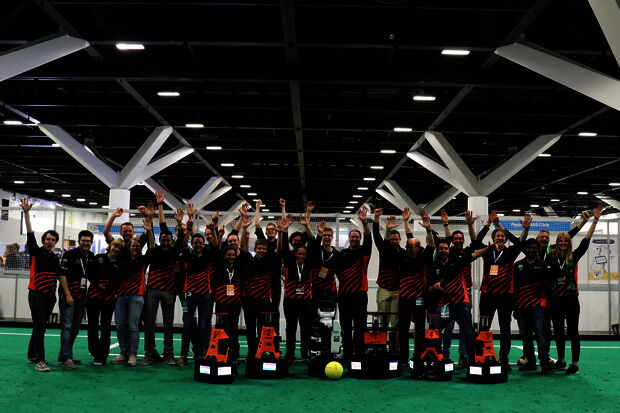 RoboCup success, sporting medals, five VENIs, an honorary doctorate and a challenge for our racing drivers