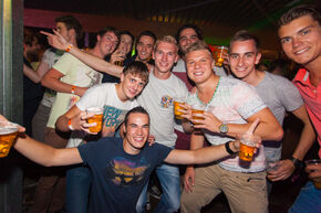 Thêta 1000L bierfeest. Foto | Bart van Eijden