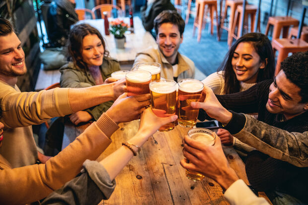 Fewer students drink, but heavy drinking persists