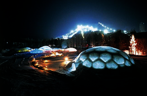 Een eerder gebouwde ijskoepel in Hokkaido, Japan. Een eerder gebouwde ijskoepel in Hokkaido, Japan.