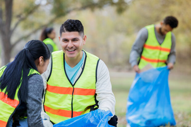 Picking up litter together helps students break the ice