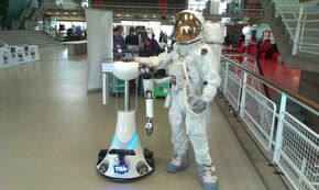 AMIGO meets another astronaut. Foto | TechUnited AMIGO meets another astronaut. Foto | TechUnited