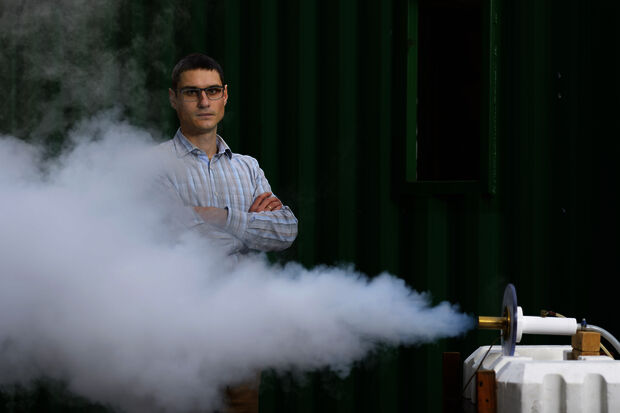 A thunderstorm in the lab