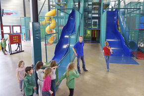 In het kinderspeelparadijs. Foto | Bart van Overbeeke