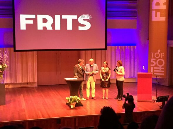 Jan Mengelers (tweede van links) bij de bekendmaking van de FRITS Top-50 maandagavond.