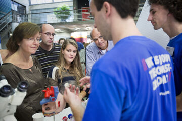 Beeld van de open dag van de TU/e in januari 2013. Foto | Vincent van den Hoogen