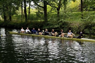 Topzwemmers trainen deze maand bij Thêta.