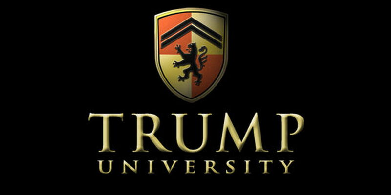 Trump schikt in rechtszaak over zijn 'university'