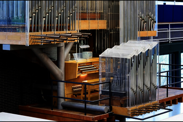 Voor wie zich, knagend aan een Subway-broodje, al jaren afvraagt hoe het orgel in het Auditorium nu precies klinkt, is er goed ...