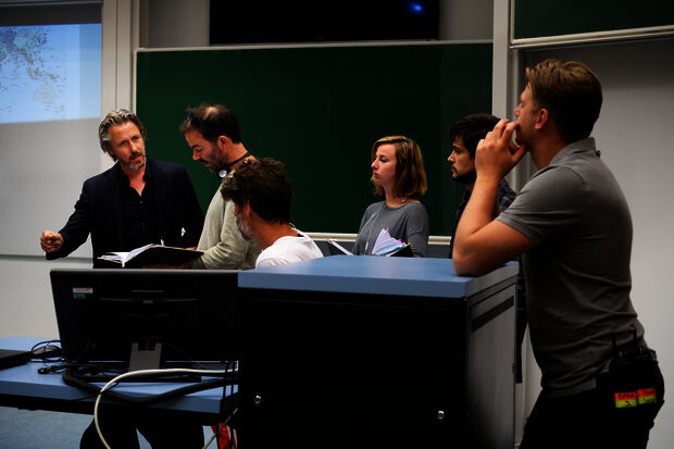 Patricide in lecture hall 6