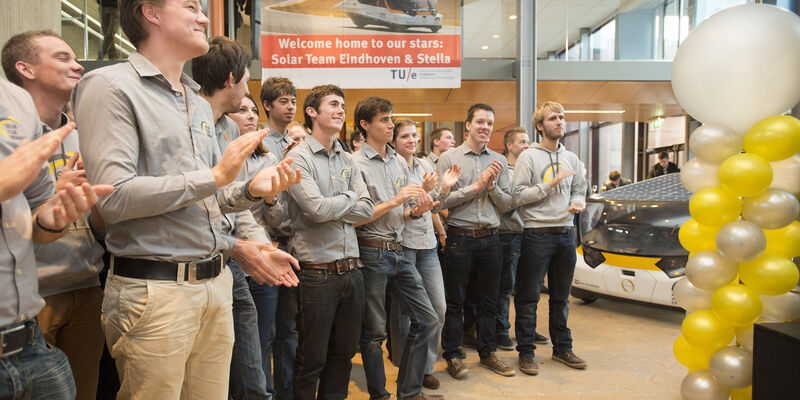 Solar Team Eindhoven tijdens de huldiging. Foto | Rien Meulman