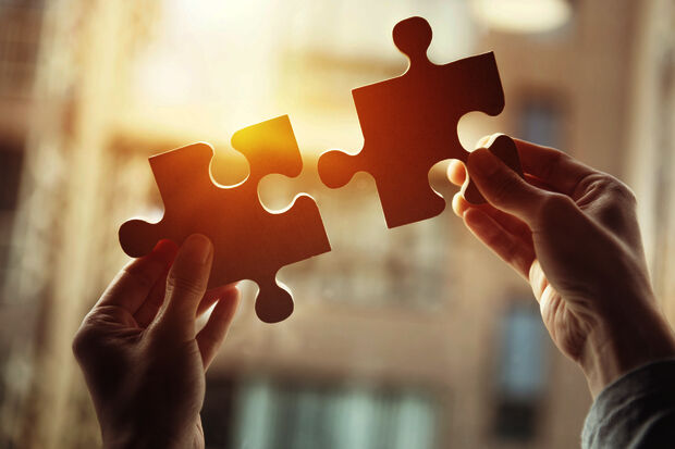 Academia & industry: puzzles beat gold