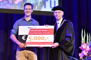 Ivo Roghair was elected best bachelor lecturer. Photo | Bart van Overbeeke