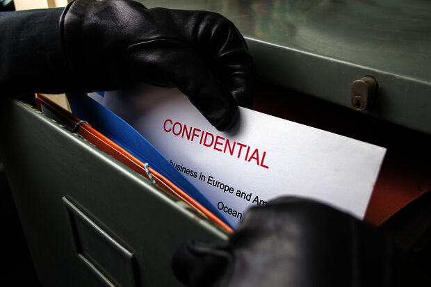 House demands tighter control on knowledge security