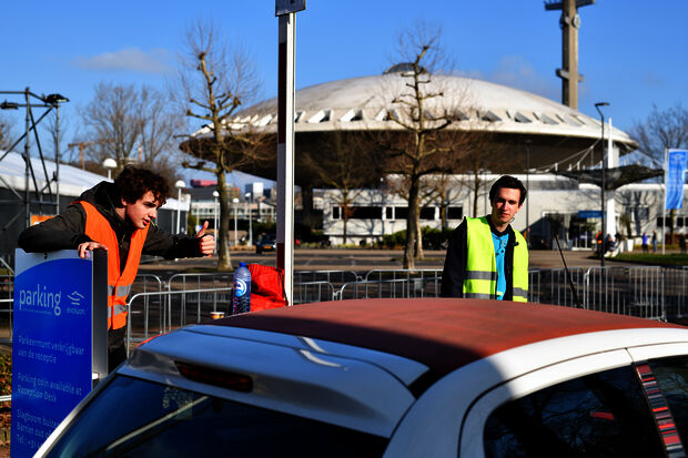 Vaccination visitors have Demos parking attendants