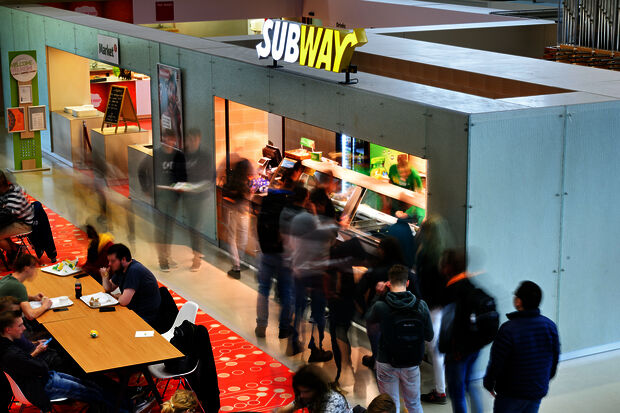 New TU/e caterer lets Subway and Starbucks go