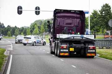 Drie teams tijdens de proef op de T-splitsing. Foto | Vincent Knoops
