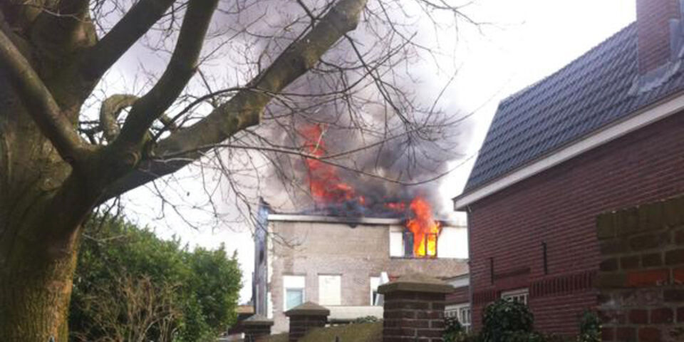 uitslaande brand studentenhuis de vriesstraat