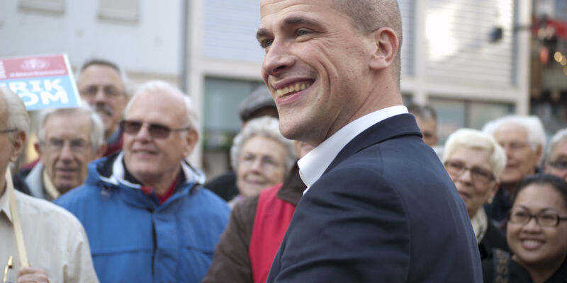 Diederik Samsom bij opening nieuw energie-instituut