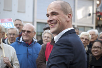 Diederik Samsom bij opening nieuw energie-instituut