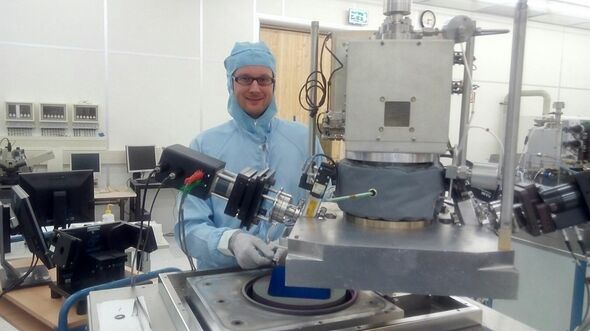 Jimmy Melskens in de cleanroom.