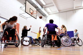 Rolstoelbasketbal. Foto | Bart van Overbeeke